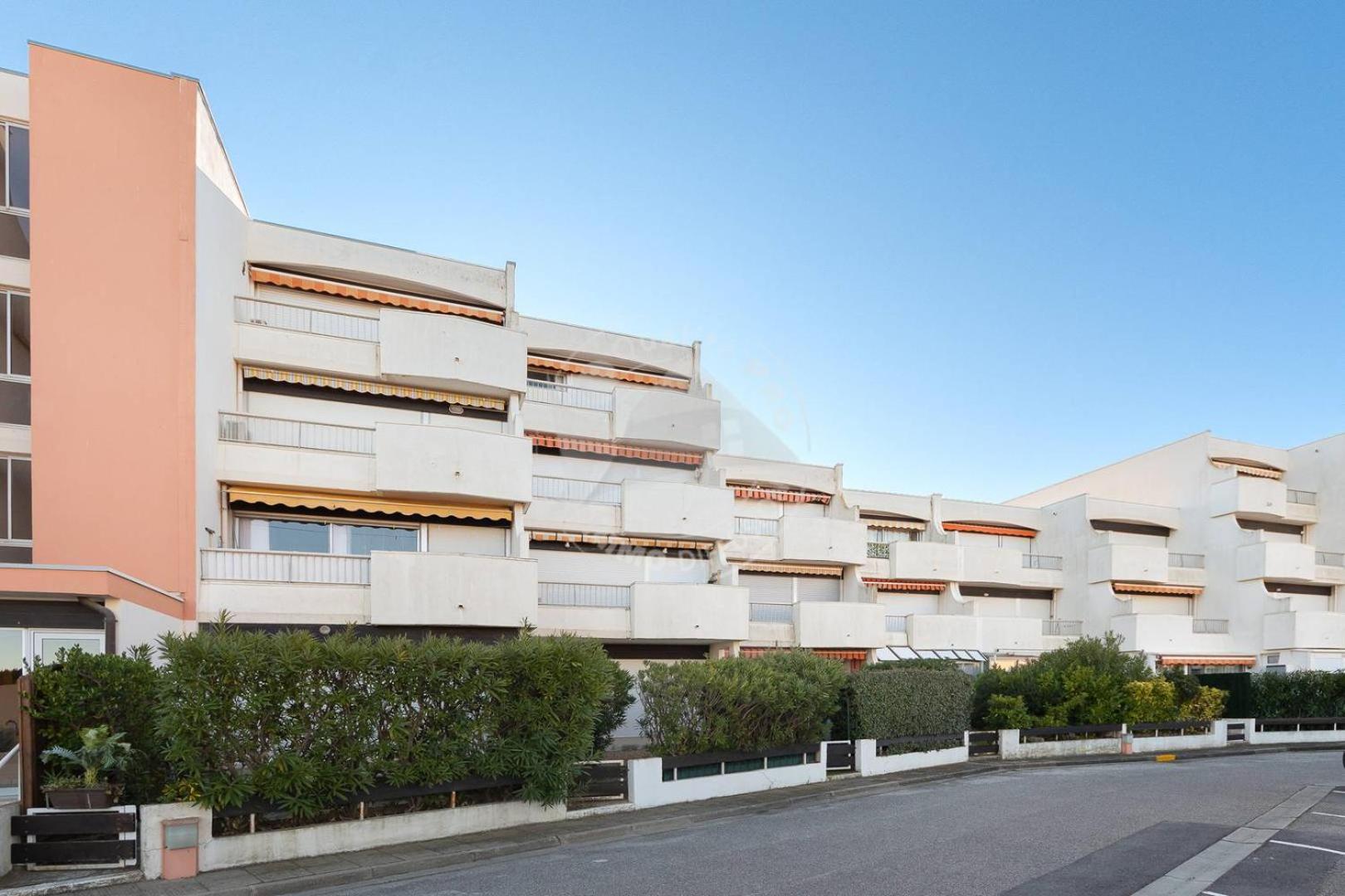 As9557 - Studio Vue Sur La Mer Avec Parking Prive Proche Centre Ville Le Grau-du-Roi Luaran gambar